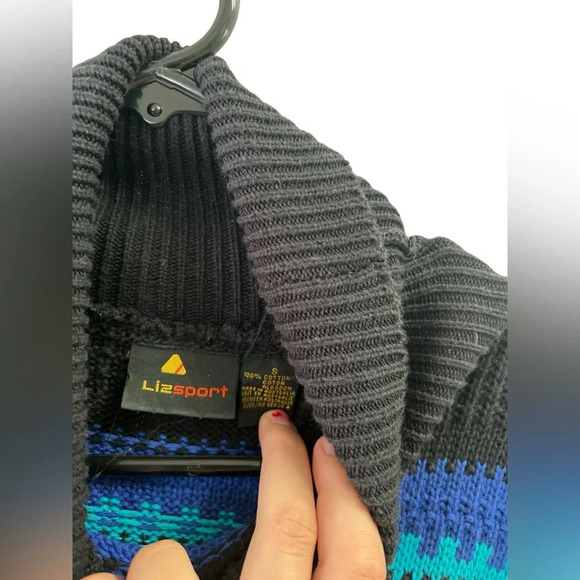 Vintage retro turtle neck striped sweater - Picture 2 of 4